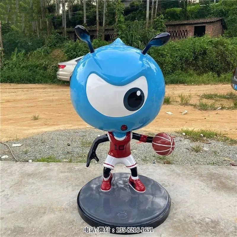 打籃球的卡通外星人雕塑 打籃球的卡通外星人雕塑