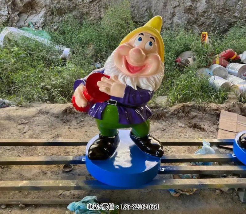 打腰鼓的小矮人 打腰鼓的小矮人