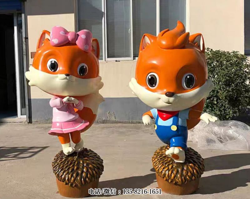 玻璃鋼卡通小松鼠雕塑 玻璃鋼卡通小松鼠雕塑