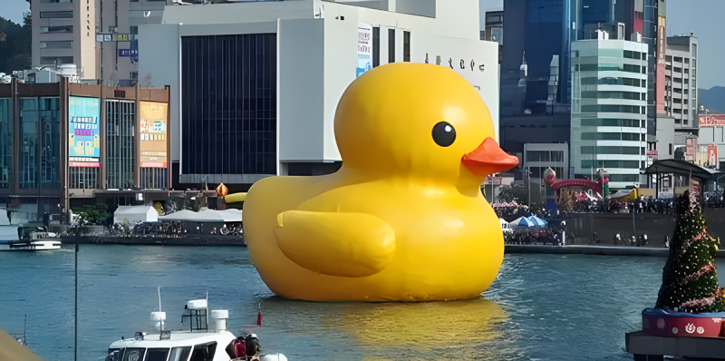 水景湖泊小黃鴨卡通雕塑 水景湖泊小黃鴨卡通雕塑