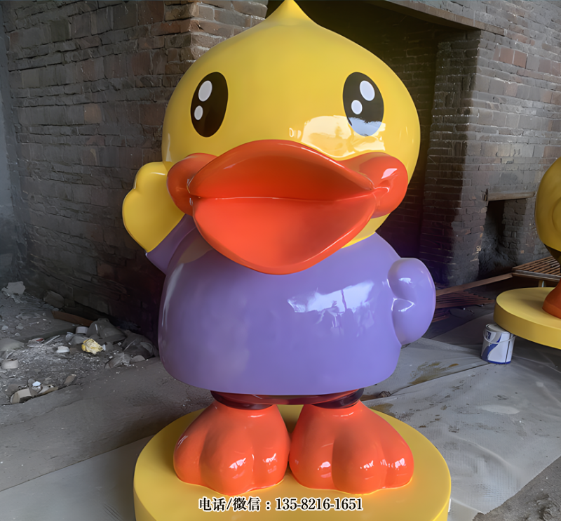打招呼的卡通鴨子玻璃鋼雕塑 打招呼的卡通鴨子玻璃鋼雕塑