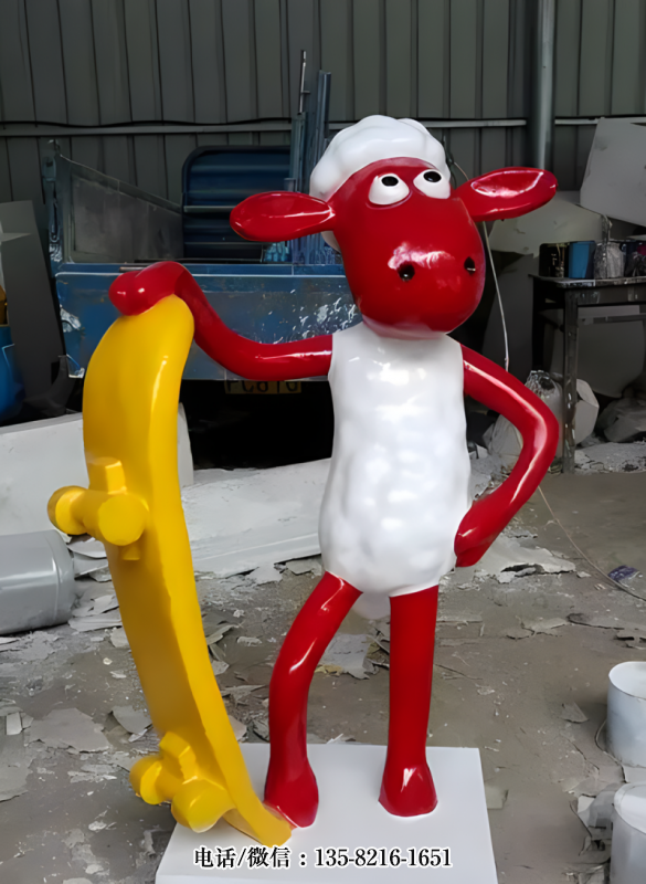 玩滑板的肖恩羊卡通雕塑公仔 玩滑板的肖恩羊卡通雕塑公仔