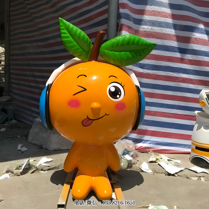 聽音樂的卡通橘子公仔 聽音樂的卡通橘子公仔