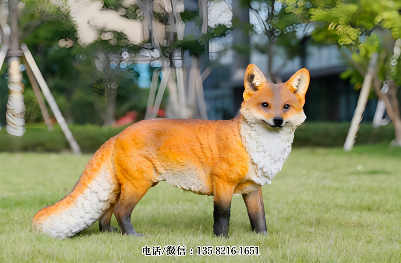 玻璃鋼仿真狐貍雕塑 (3) 玻璃鋼仿真狐貍雕塑 (3)