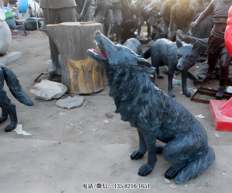 玻璃鋼仿真狼雕塑 (3) 玻璃鋼仿真狼雕塑 (3)