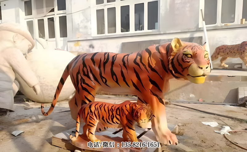 玻璃鋼仿真老虎雕塑 (5) 玻璃鋼仿真老虎雕塑 (5)