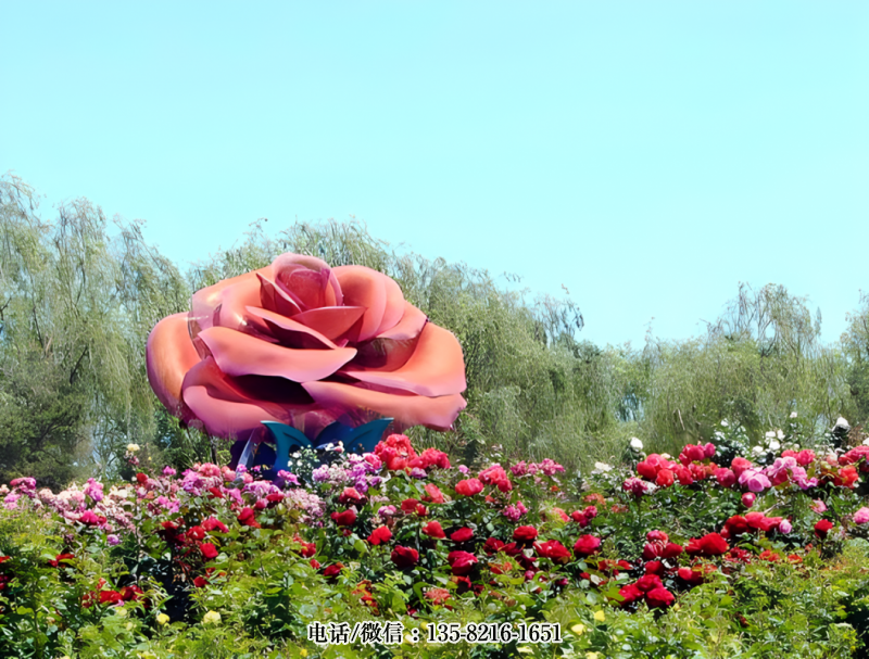 玻璃鋼仿真月季花雕塑 (3) 玻璃鋼仿真月季花雕塑 (3)