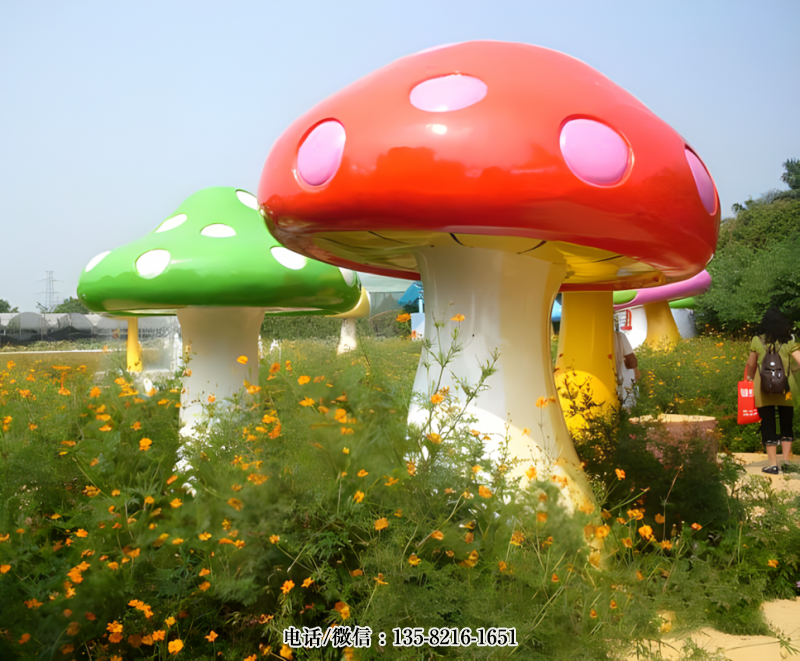 玻璃鋼彩繪蘑菇雕塑 玻璃鋼彩繪蘑菇雕塑