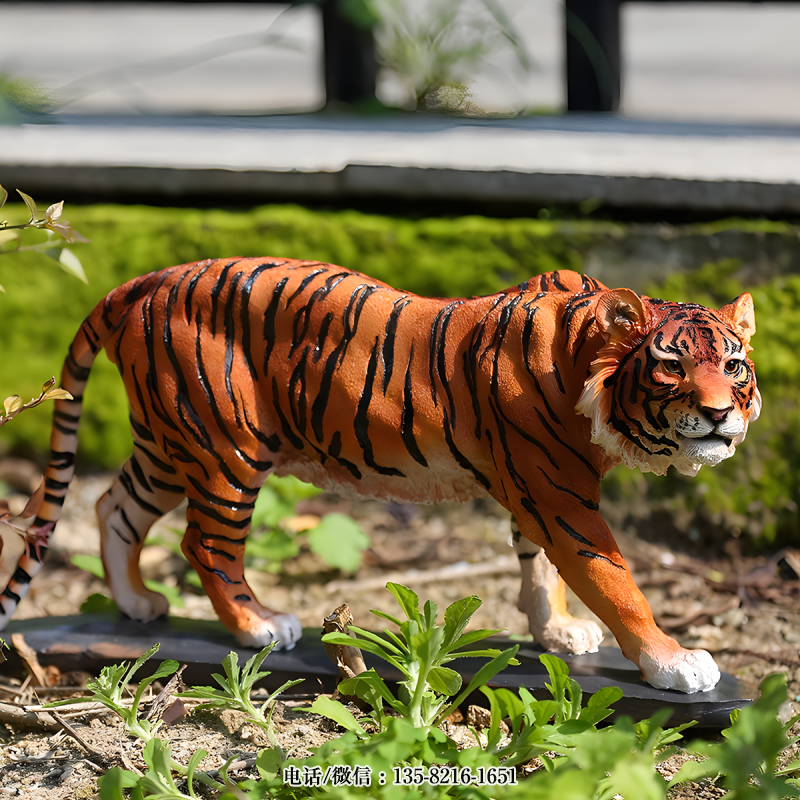 玻璃鋼仿真老虎雕塑
