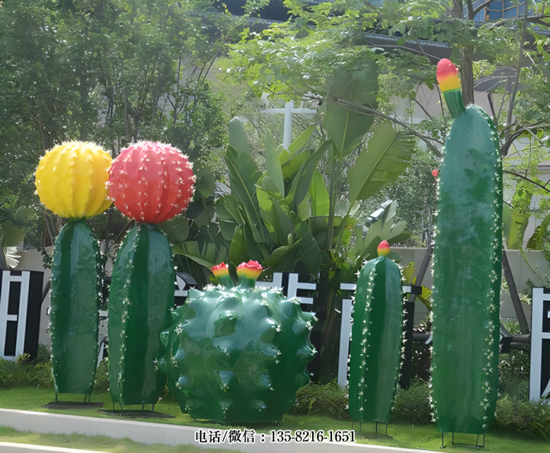 玻璃鋼仿真仙人掌雕塑 玻璃鋼仿真仙人掌雕塑