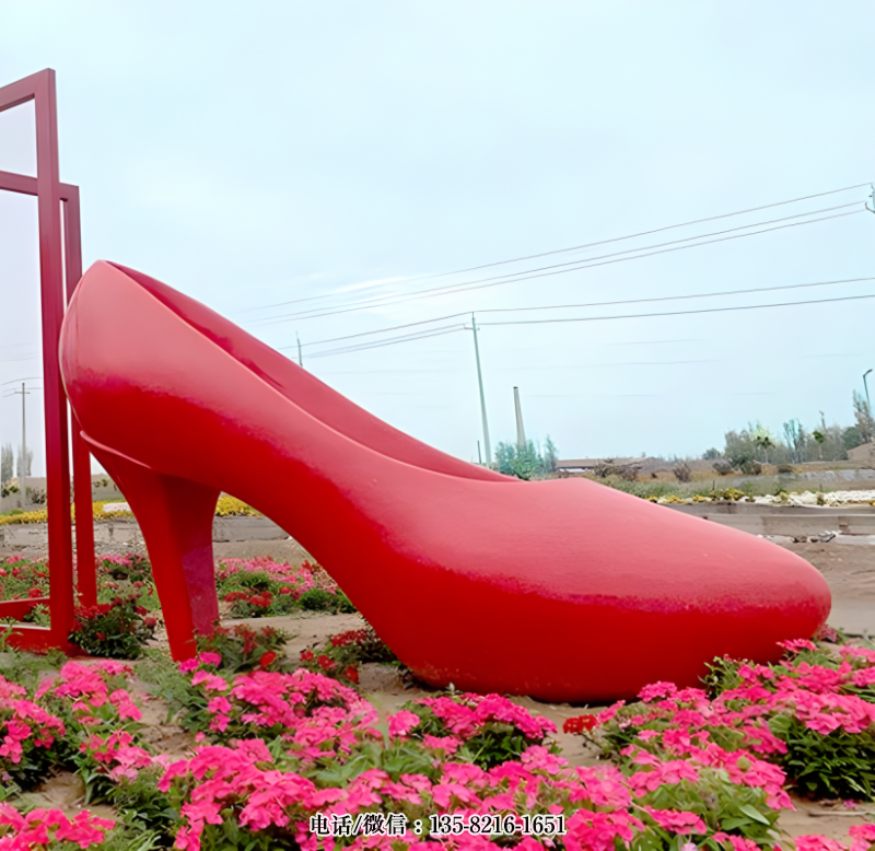 玻璃鋼商場(chǎng)美陳鞋子景觀擺件 玻璃鋼商場(chǎng)美陳鞋子景觀擺件